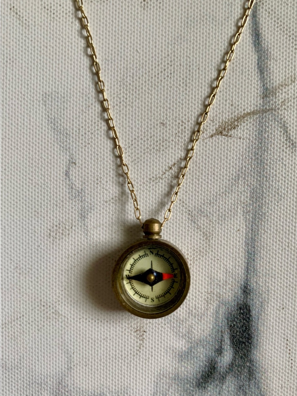 Gold Compass Pendant Necklace - Vintage-Style Women’s Jewelry